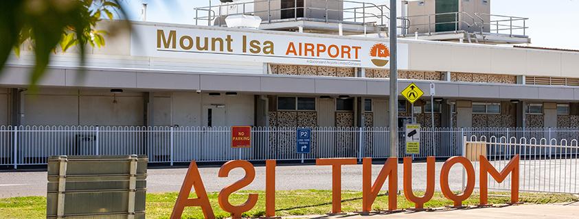Mount Isa Airport terminal_takes_off